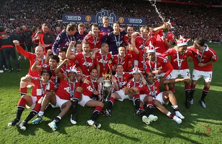 德紅星則顯 德紅星則顯