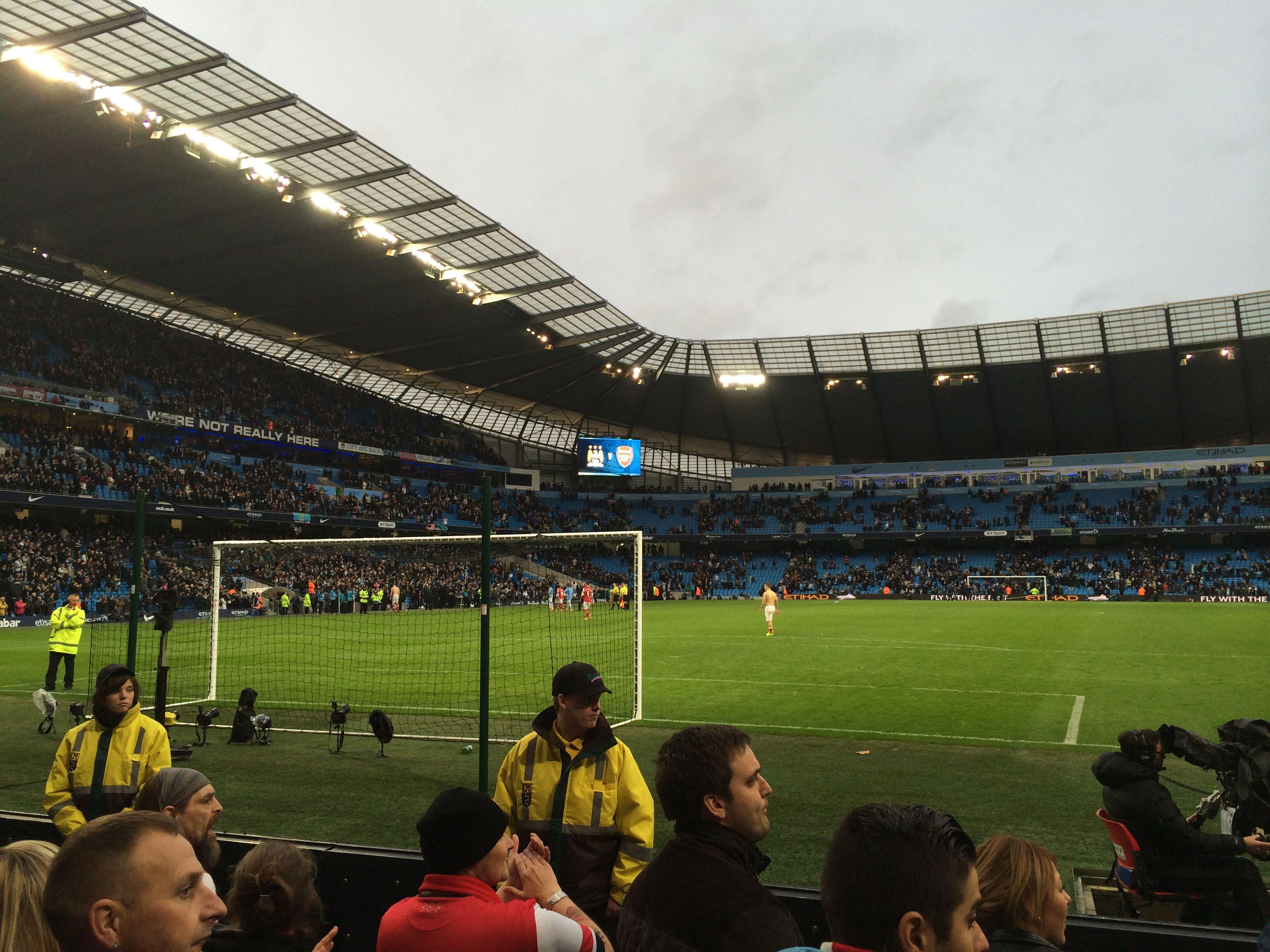 板球和助攻 板球和助攻